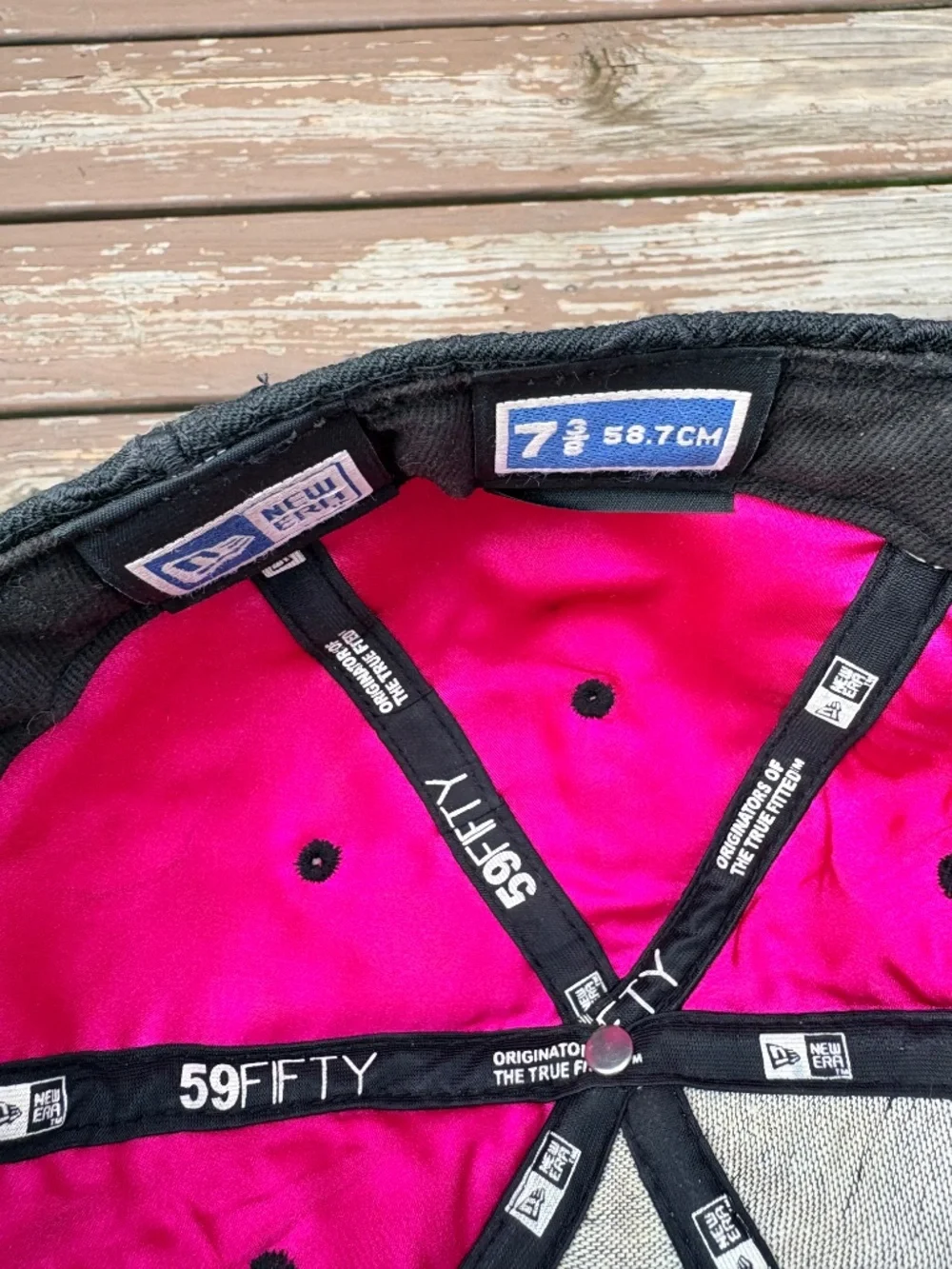 Rare New Era Black Lace & Pink Underbrim Fitted – Sz 7 3/8